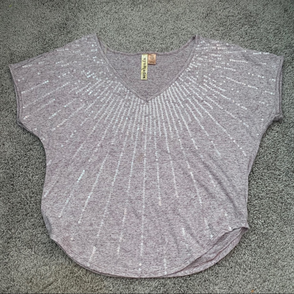 Eyeshadow loose top